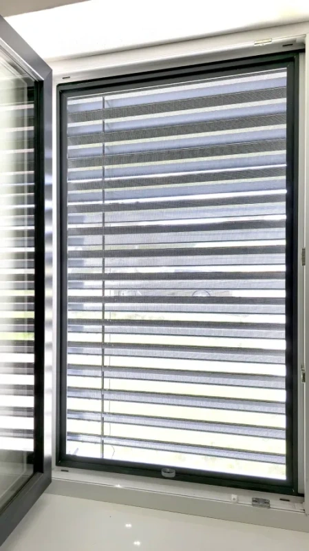 Sieťky proti hmyzu na OKNO - pevné KLIK LUX - bežné odtiene 4