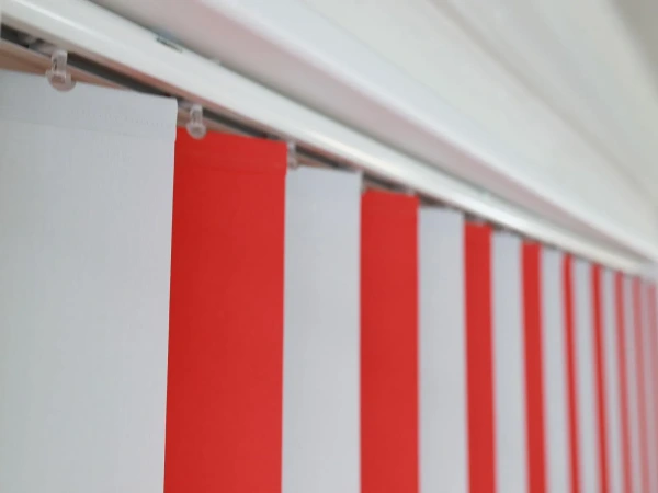 Dvojfarebné vertikálne žalúzie - látka BORNEO 2