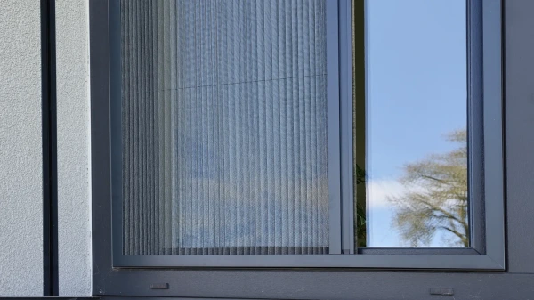 Sieťky proti hmyzu na DVERE - PLISSÉ KLIK LUX - bežné odtiene 7