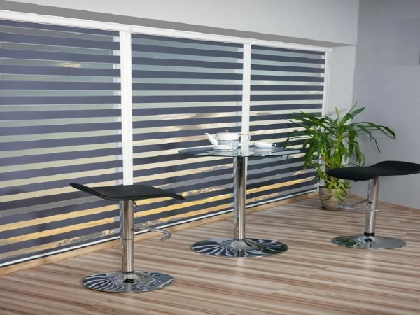 Roleta NOBLE - deň a noc - látka BLACK ELEGANCE 5